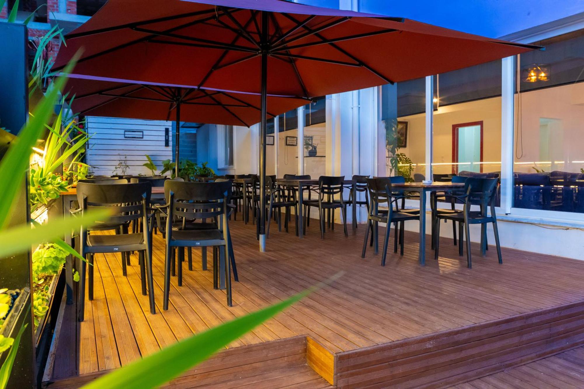 Alnes Hotel Sarandë Exterior foto